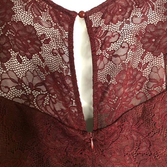 Le Chateau Burgundy Lace Dress - Picture 6 of 8